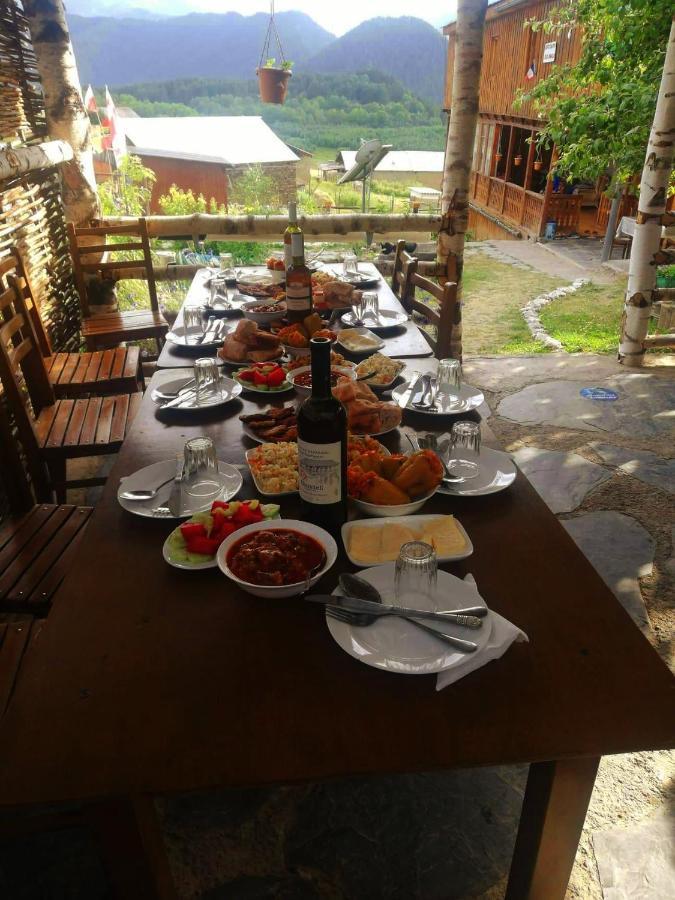 Guest House Old Omalo Luaran gambar